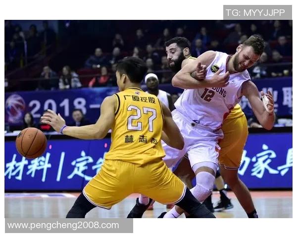 CBA精彩回放山东队对阵福建队的激烈比赛全程录像分析